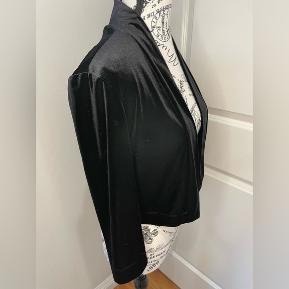 Ronni Nicole Velvet Looking Open Front Cardigan - Picture 2 of 9